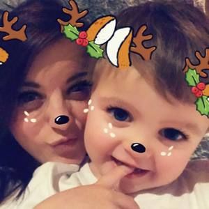 Meet your Posher, Leslie